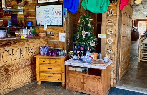 Cantwell Cabin | Alpine Creek Lodge-Denali Highway