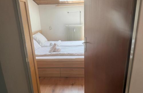 Kaprun Apartment | Alpine Escape with Maiskogel View