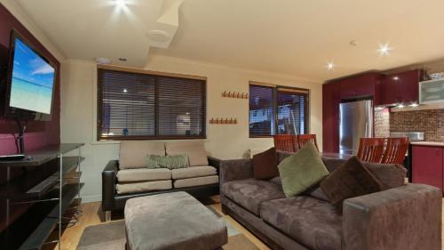 Hotham Heights Apartment | Alpine Heights 11A