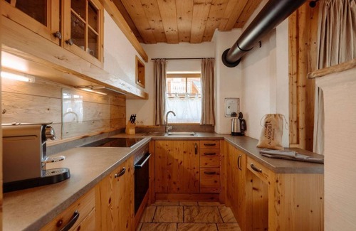Pichl-Preunegg Cabin | Alpine hut "Erzherzog Johann" - Almdorf Reiteralm