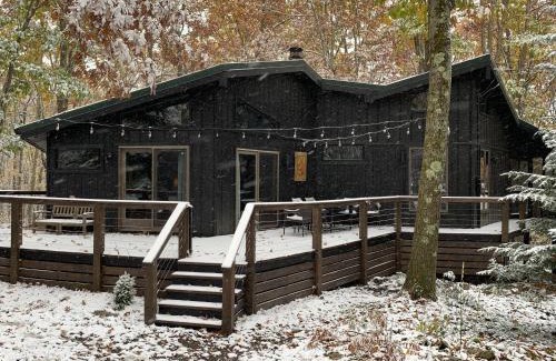 Alpine Lake House | Alpine Lake Cabin Mountain Resort w Lake Access