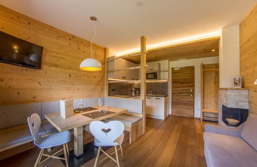 Lutago Apartment | Alpine modern apartment in the middle of nature with wellness offer