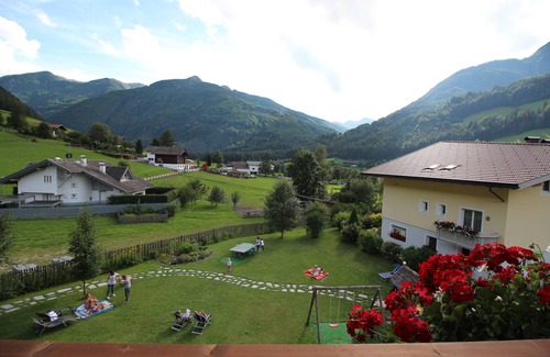 Lutago Apartment | Alpine modern apartment in the middle of nature with wellness offer