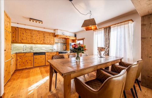 La Punt-Chamues-ch Apartment | Alpine Ski apartment close to Corviglia, St Moritz