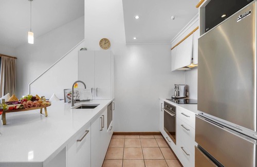 Fernhill Apartment | Alpine Three Bedroom Two Bath Apartment