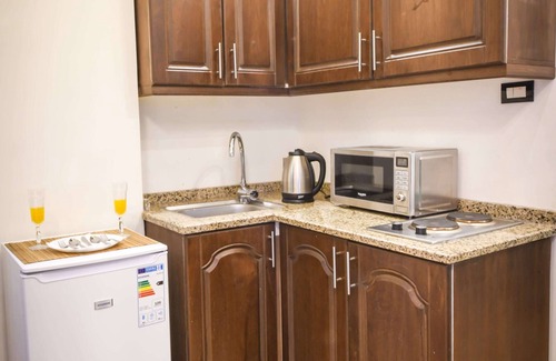 Al Jubeiha Apartment | Alqimah Serviced Lovely Studio Apartment With Balcony Wifi