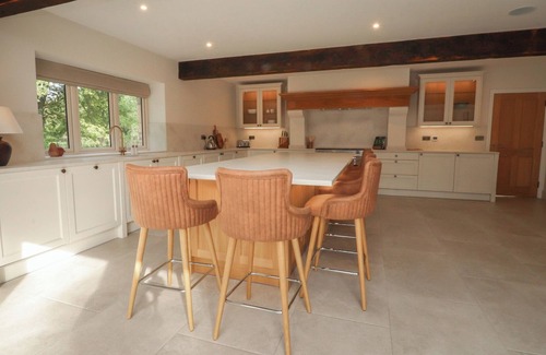 Higher Walton House | ALSTON HOUSE, family friendly, luxury holiday cottage in Longridge