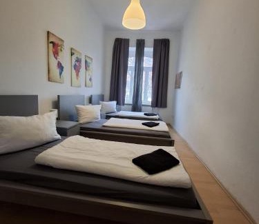 Suedvorstadt Apartment | Altbau-Schmuckstück an der Karli mit riesigem Balkon