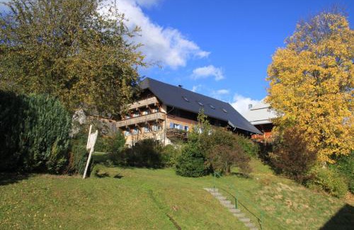 Bernau House | Alter-Kaiserhof