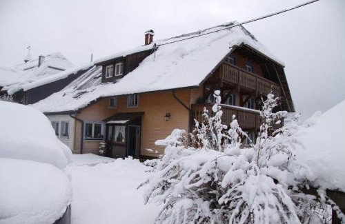 Bernau House | Alter-Kaiserhof