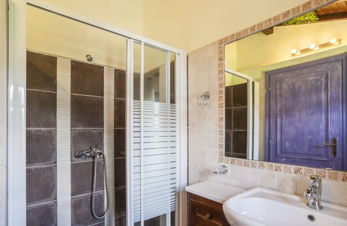 Paradhisos Apartment | Alterra Vita Double Room - Breakfast included!
