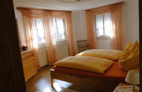 Senheim Apartment | Altes Spitzhaus an der Goldroul