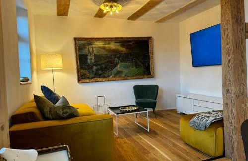 Schwabach Apartment | Altes Zollhaus - Central - Lovely - Luxury - Maisonette Apartment