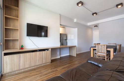 Pinheiros Apartment | Alto padrão 2 dorms vista para Piscina até 5 pessoas