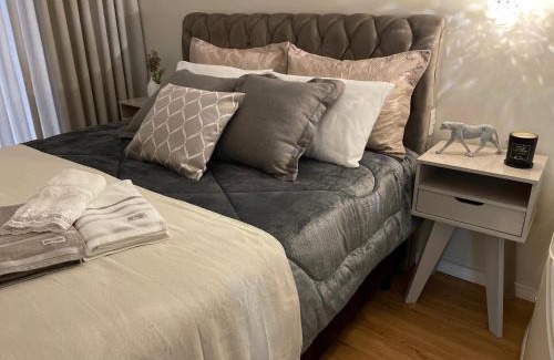 Velha Apartment | Alto padrão a 5min da Vila Germânica 3 quartos com berço