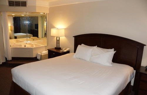 Coupon Hotel | Altoona Grand Hotel