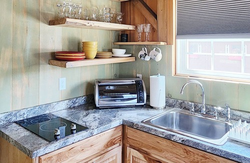 Lamoine Cabin | Alvah's Park Ranger Cabin
