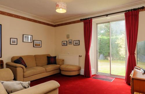 Newtonmore House | Alvey House