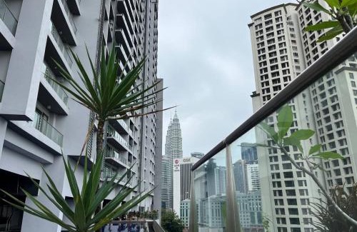 Kampung Datuk Keramat Bed & Breakfast | Always A Habitat KL City Centre KLCC at 34th floor, 2 rooms and city view