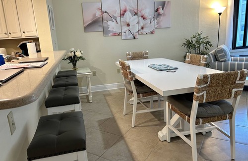 South Island Condo | Always Summertime - ON A WHITE SANDY BEACH!