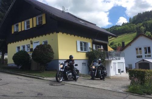 Siegelau Apartment | Am Siegelbächle -2 mit E-Bikes Vermietung