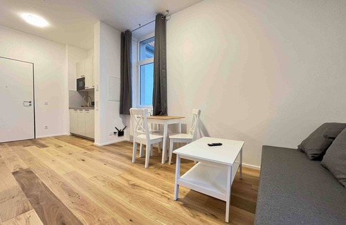 Amberg Apartment | (AM1089) Modern fitter's apartment