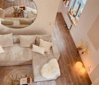 Schoenefeld Apartment | AMALFI HOME - Stylish apartment with terrace