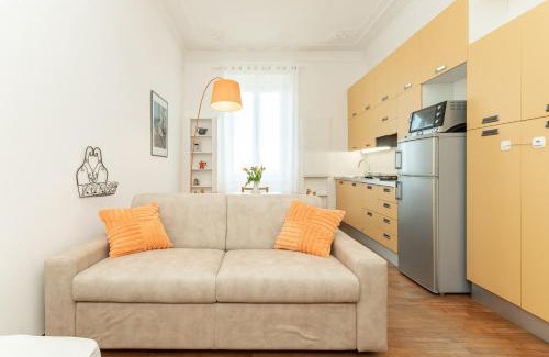 Quinto al Mare Apartment | Amalia Stay, sea front and 50 meters from the Station