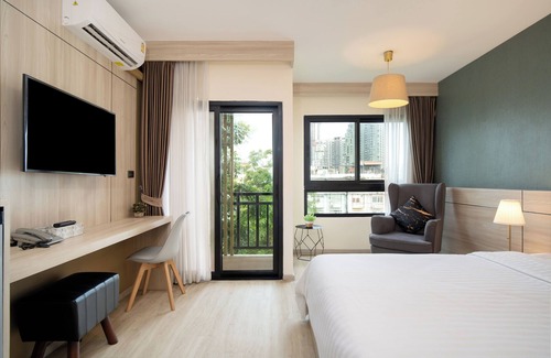 Bang Yi Ruea Hotel | Amanah Bangkok Hotel