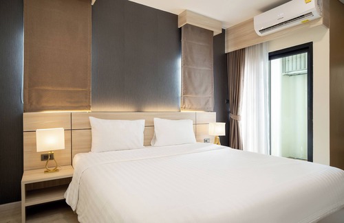 Bang Yi Ruea Hotel | Amanah Bangkok Hotel