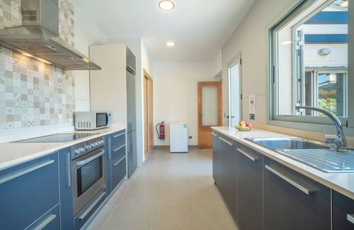 Cielo de Bonaire House | Amanecer by Interhome