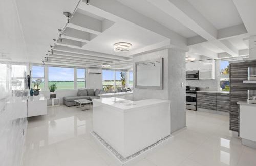 Isla Verde Apartment | Amapola SeaSide Beach Front Apartment