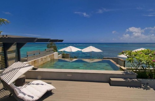 Pereybere Apartment | Amaranth I: Three bedroom beach apartment with rooftop pool