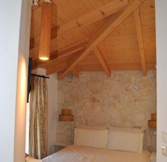 Agia Kiriaki Apartment | Amaryllis Luxury Suite