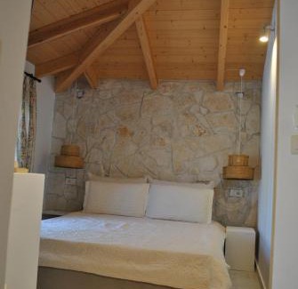 Agia Kiriaki Apartment | Amaryllis Luxury Suite