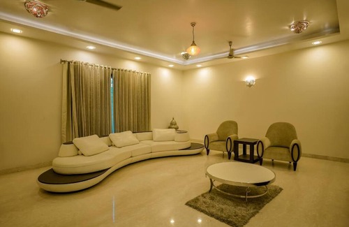 Jamwa Ramgarh Villa | Amayra The Luxury Farm