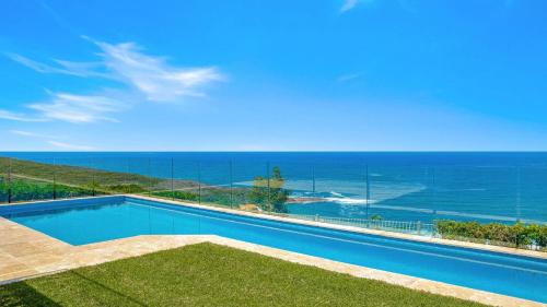 Killcare Heights House | 'Amazing 180 Degree Views' by Accom Holidays