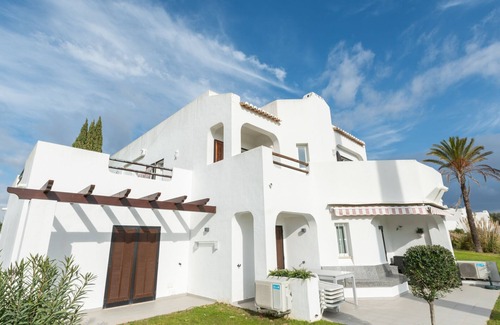 Alpouvar Apartment | Amazing 2-Bedroom Appartment with big terrace!