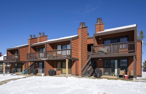 Fraser Condo | Amazing 2bd/2ba condo! Custom updates, stellar amenities and prime location!
