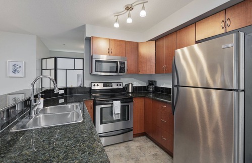 East Kootenay Condo | AMAZING 3Br Condo | Heated Pool & Hot Tub | Hm Theatre | Fire Table | Pool Table