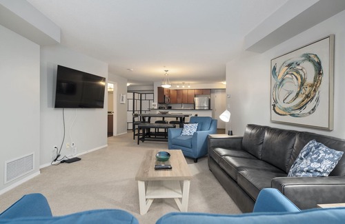 East Kootenay Condo | AMAZING 3Br Condo | Heated Pool & Hot Tub | Hm Theatre | Fire Table | Pool Table