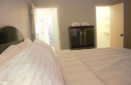 Westridge House | Amazing 4 Bedroom House with nice Backyard