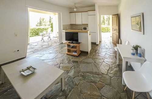 Agios Emilianos Apartment | Amazing apartment in Porto Heli Ermioni