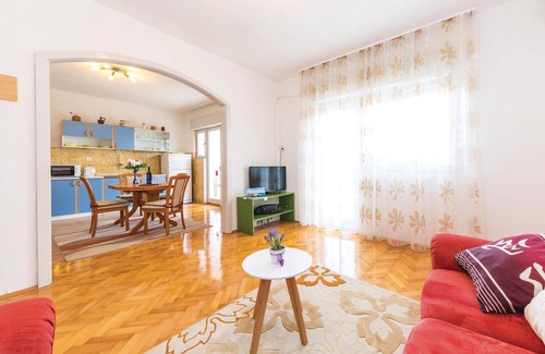 Kastel Kambelovac Apartment | Amazing apartment in Kastel Kambelovac
