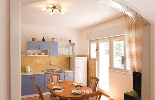 Kastel Kambelovac Apartment | Amazing apartment in Kastel Kambelovac