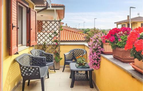 Riola Sardo Apartment | Amazing Apartment In Riola Sardo