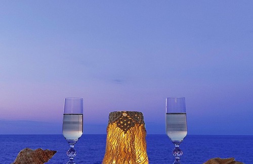 Hersonissos Centre Apartment | Amazing beachfront apartment in Hersonissos