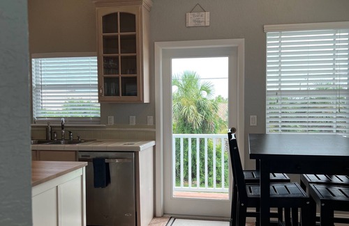 Wilbur-By-The-Sea House | AMAZING BEACH HOUSE IN DAYTONA SHORES SOUTH AREA