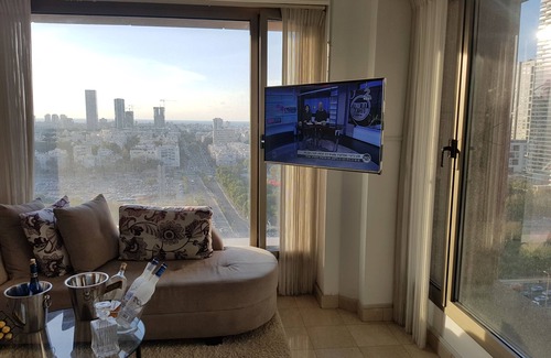 Shafir Apartment | Amazing City and Ocean View Apartment! tel aviv
