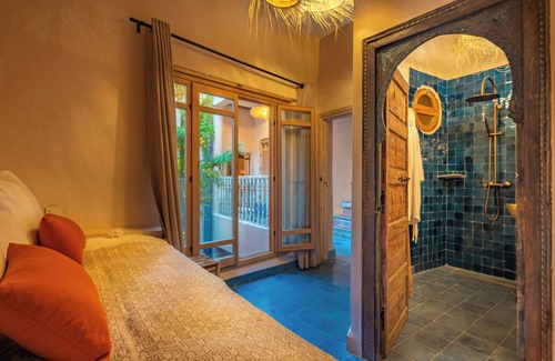 Kasbah House | Amazing Duplex with Palace bed 5 min walk from the ocean
